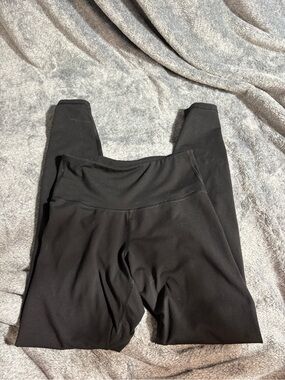 Women's Black High-Rise Performance Leggings